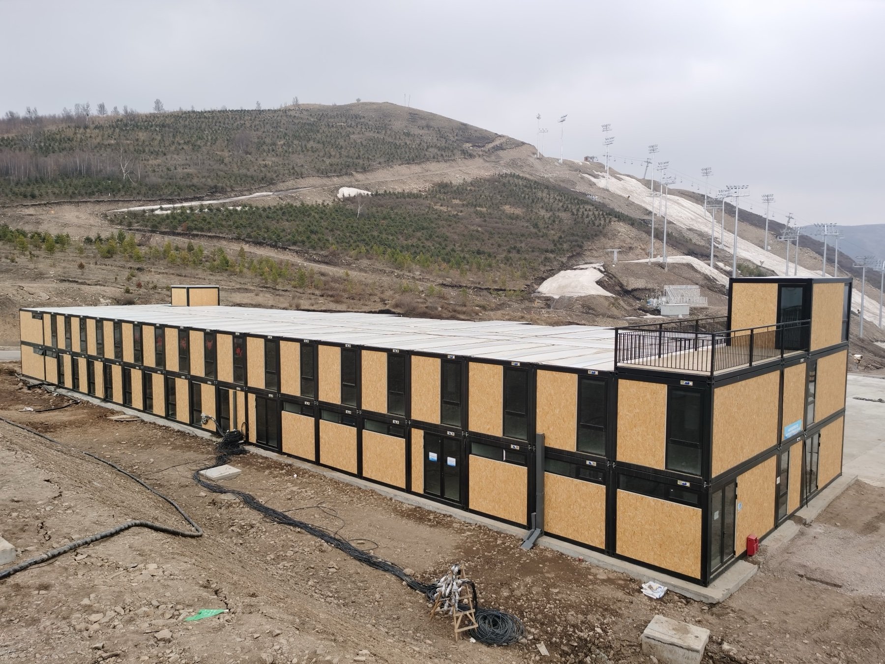 Two-storey modular accommodation project at Chongli ski resort